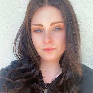 Meet your Posher, Jenny